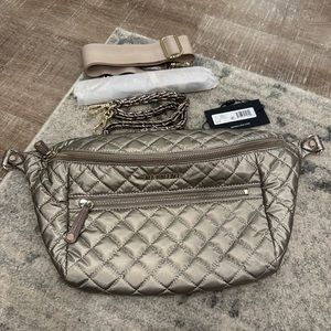 Mz Wallace Crosby sling in quartz pearl.
